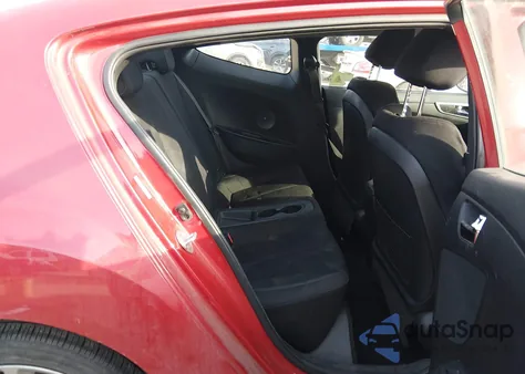 2016 Hyundai Veloster z USA, uszkodzony, nr VIN KMHTC6AD9GU297471